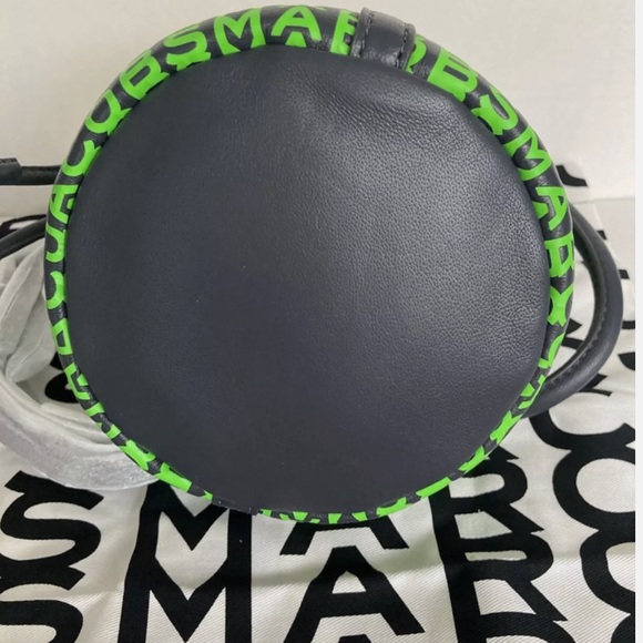 Marc Jacobs Lamb Leather Bucket Crossbody Bag Grey/ Green Very Rare - NWT - Picture 6 of 10